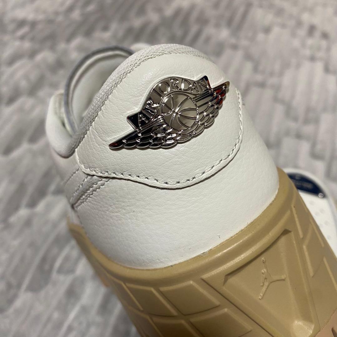 新品ナイキ ウィメンズ エアジョーダン 1 ブルックリン ロー 25.0㎝