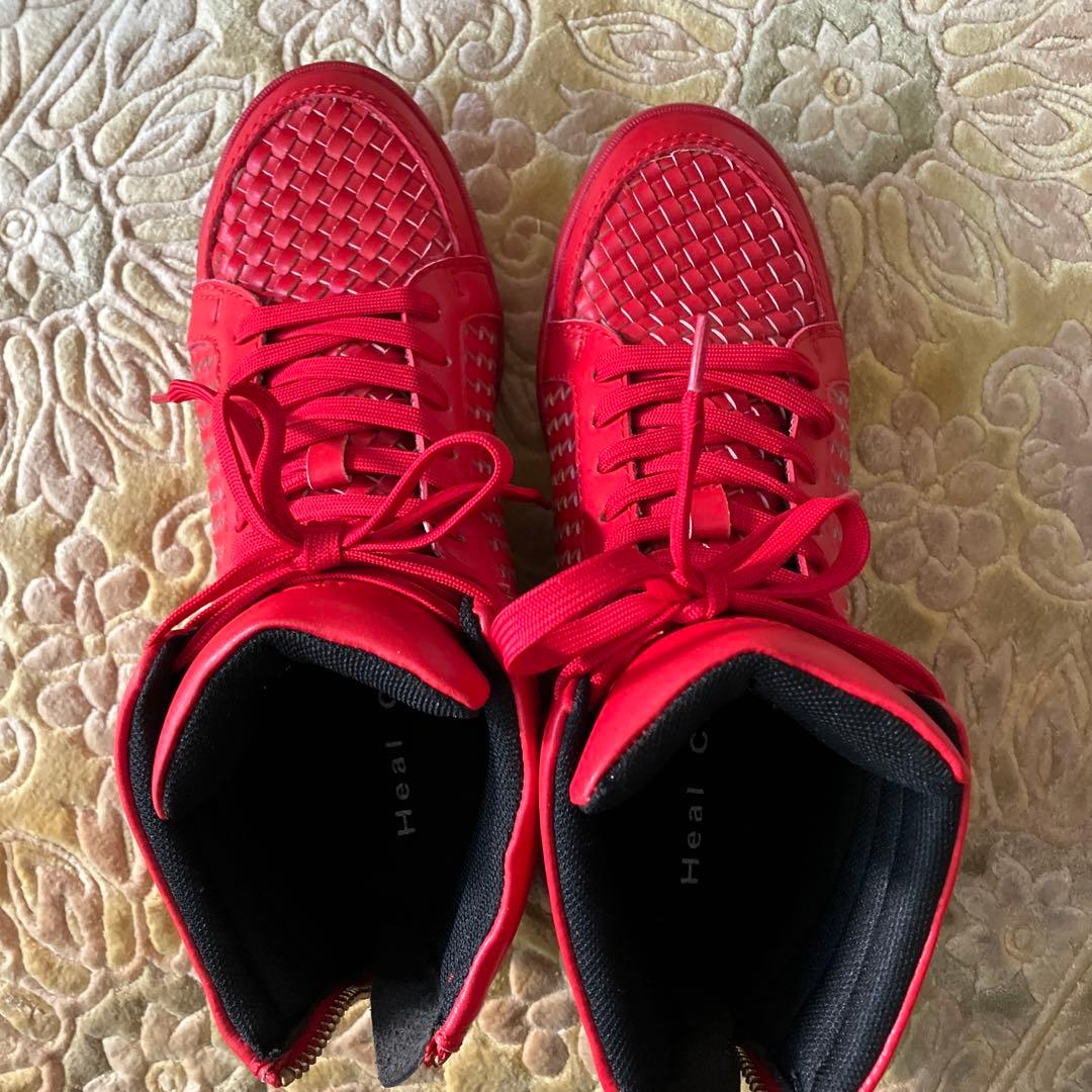 ヒールクリークスニーカーレディース レッド ハイカットVibramソール　ゴルフ