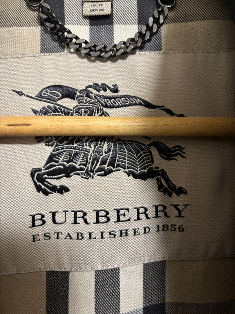バーバリー　BURBERRY トレンチコート