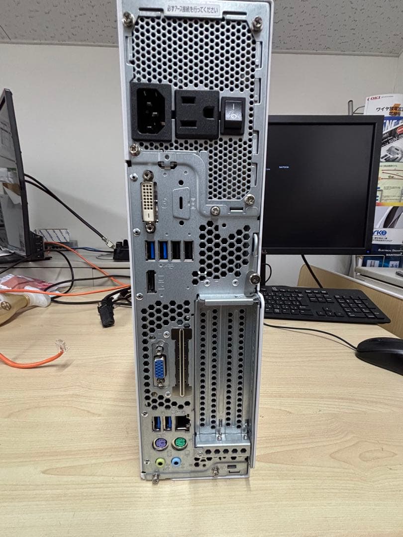 富士通 ESPRIMO D588/BX i3-9100 Windows11