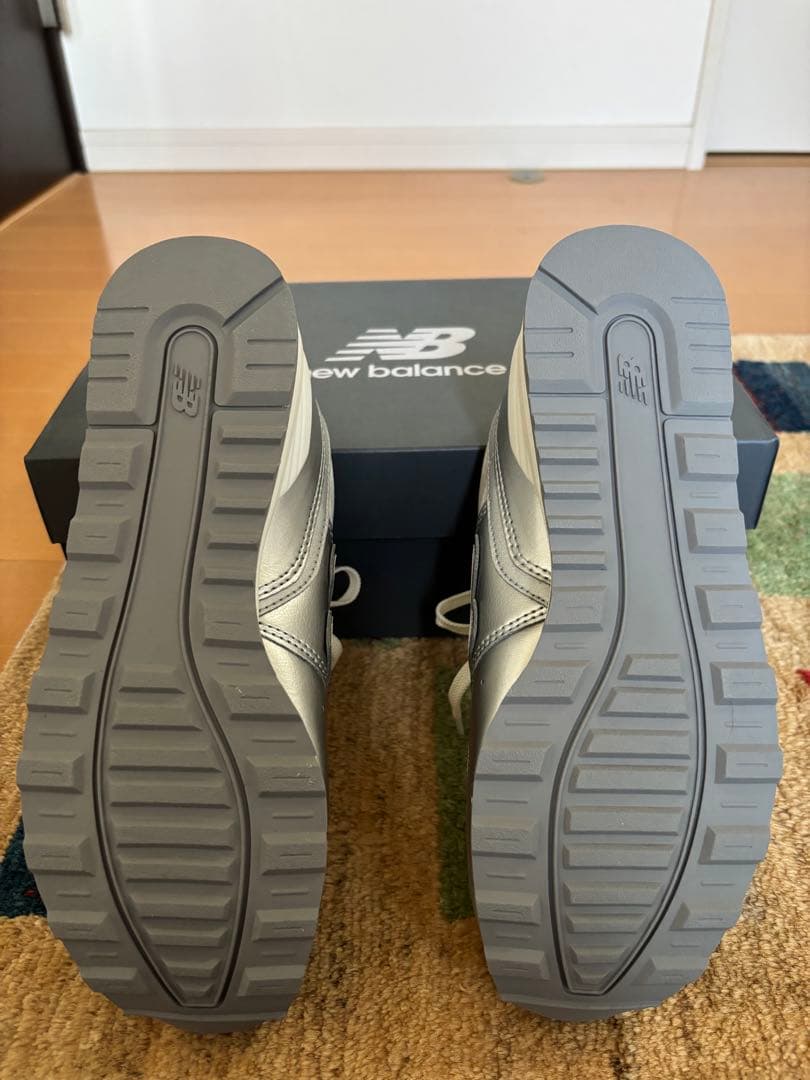 New Balance 996 シルバー スニーカー
