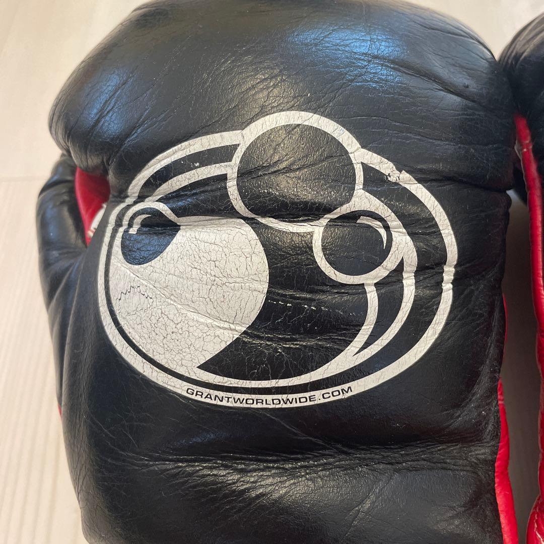 GRANT ボクシンググローブ 黒/赤 10oz