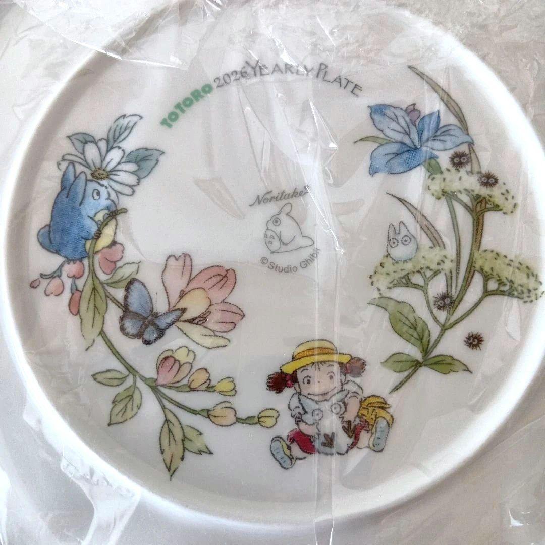 となりのトトロ　イヤリープレート2026年　皿立て付き　Noritake