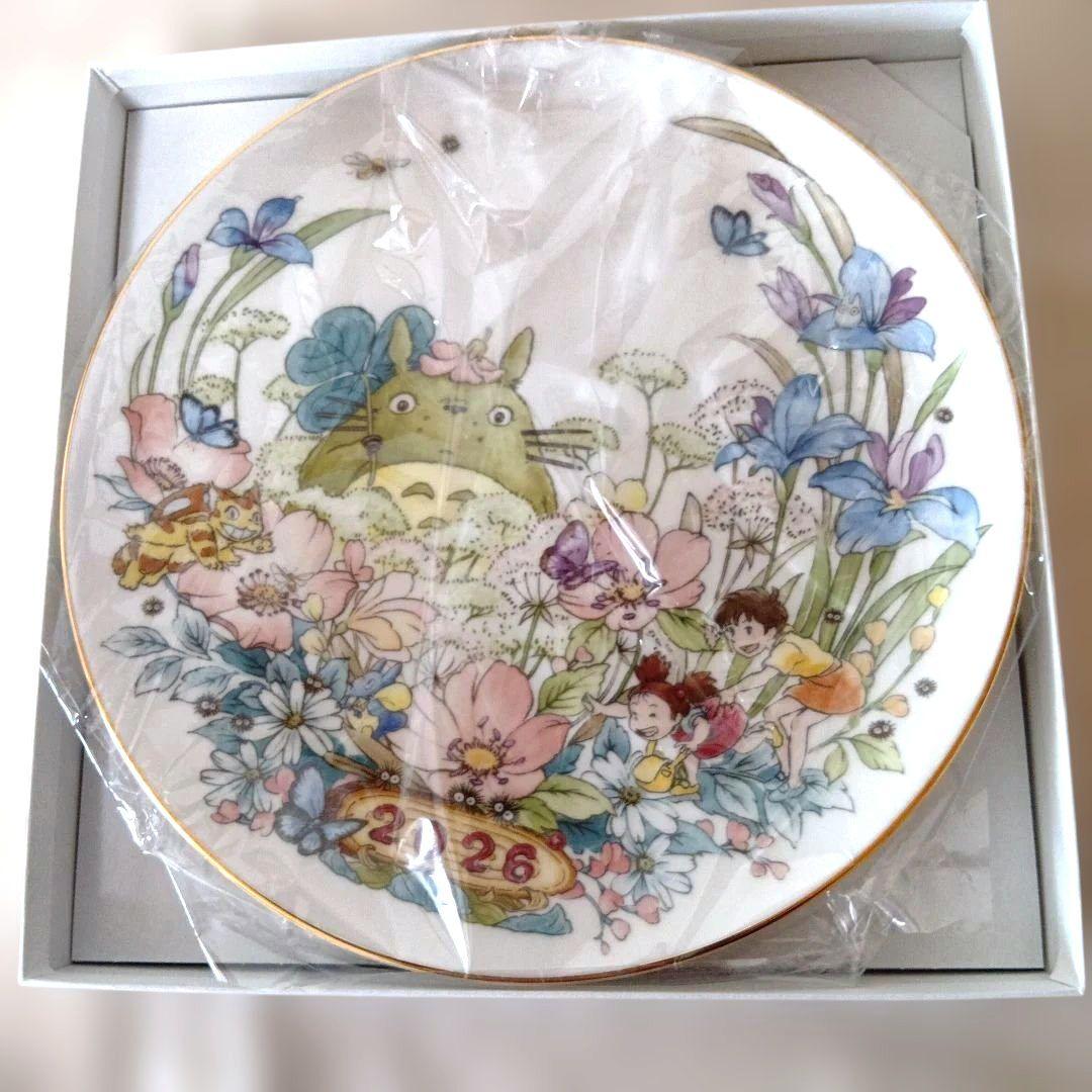 となりのトトロ　イヤリープレート2026年　皿立て付き　Noritake