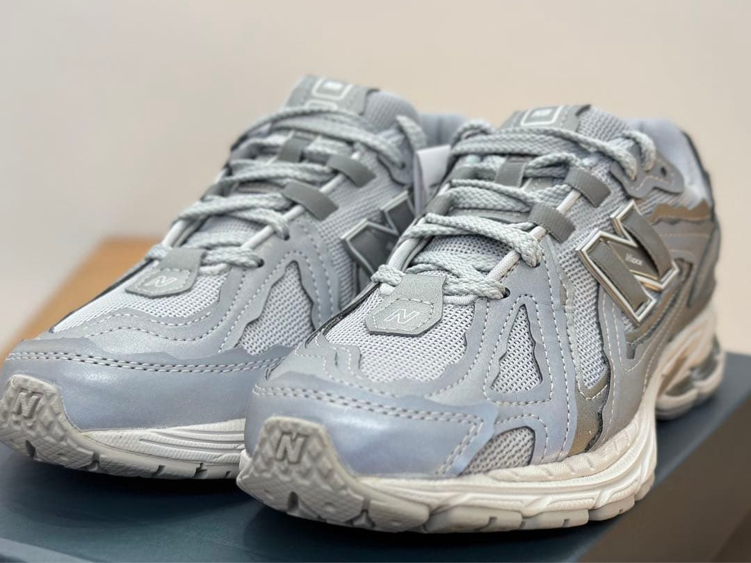 ち*る様 定価以下！New Balance M1906DH 23.0㎝ ニューバ
