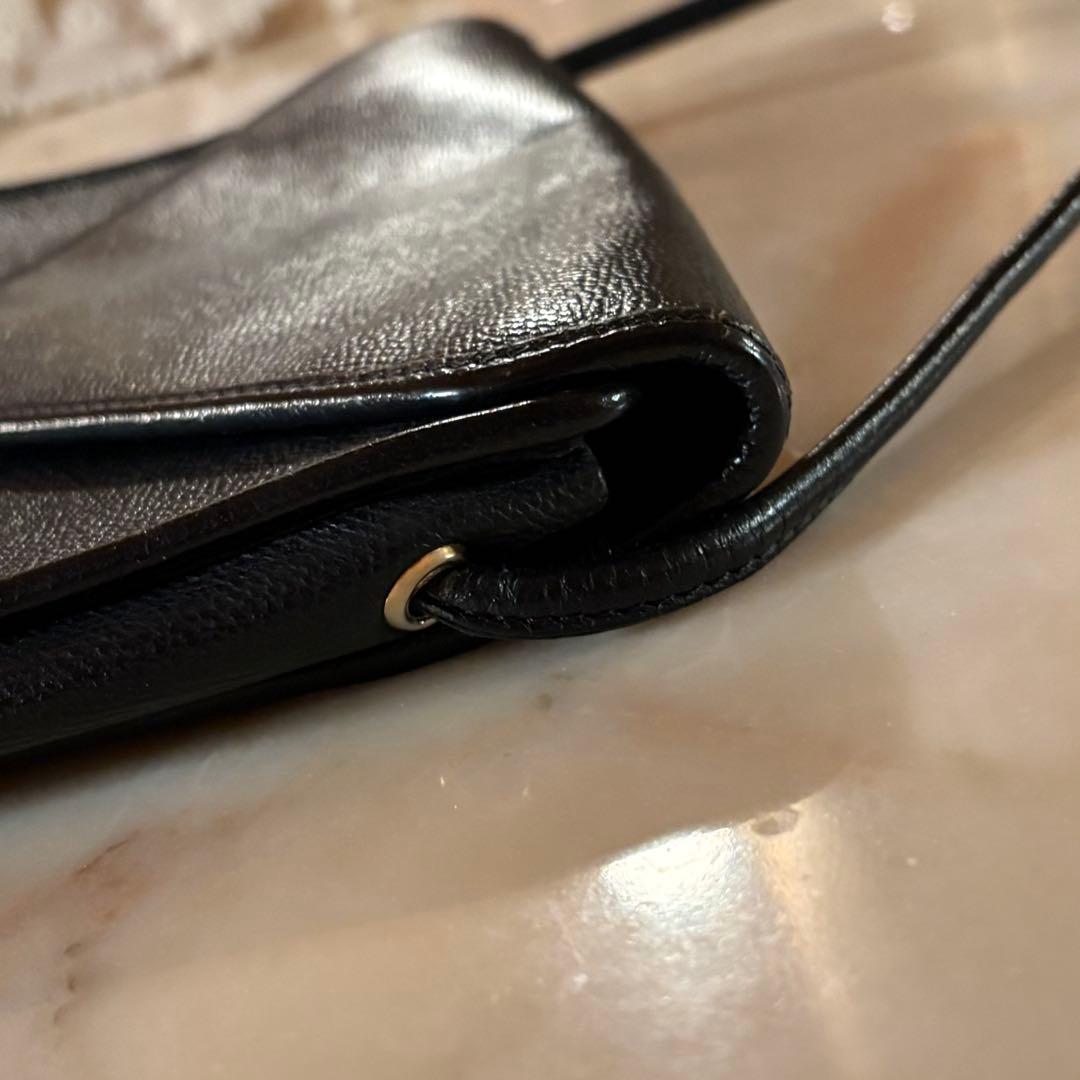 イヴ・サンローラン　ショルダーバッグ