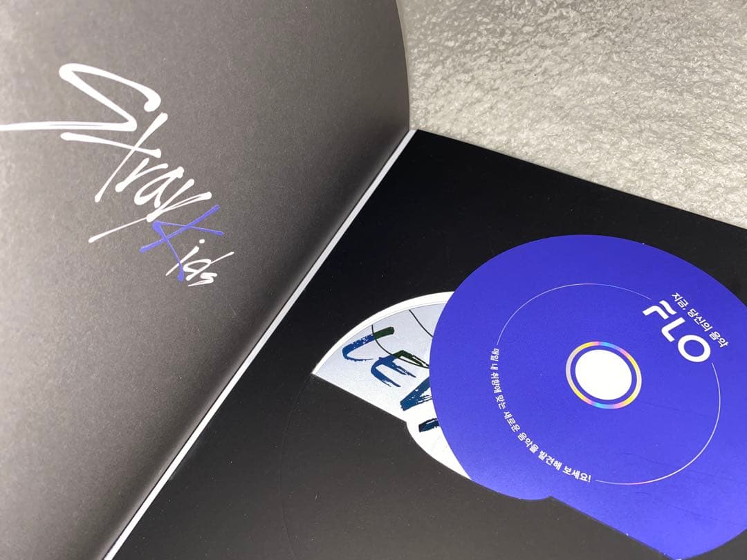 StrayKidsヒョンジン 直筆サイン入り