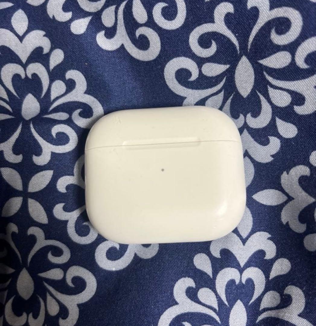 AirPods3世代　ホワイト