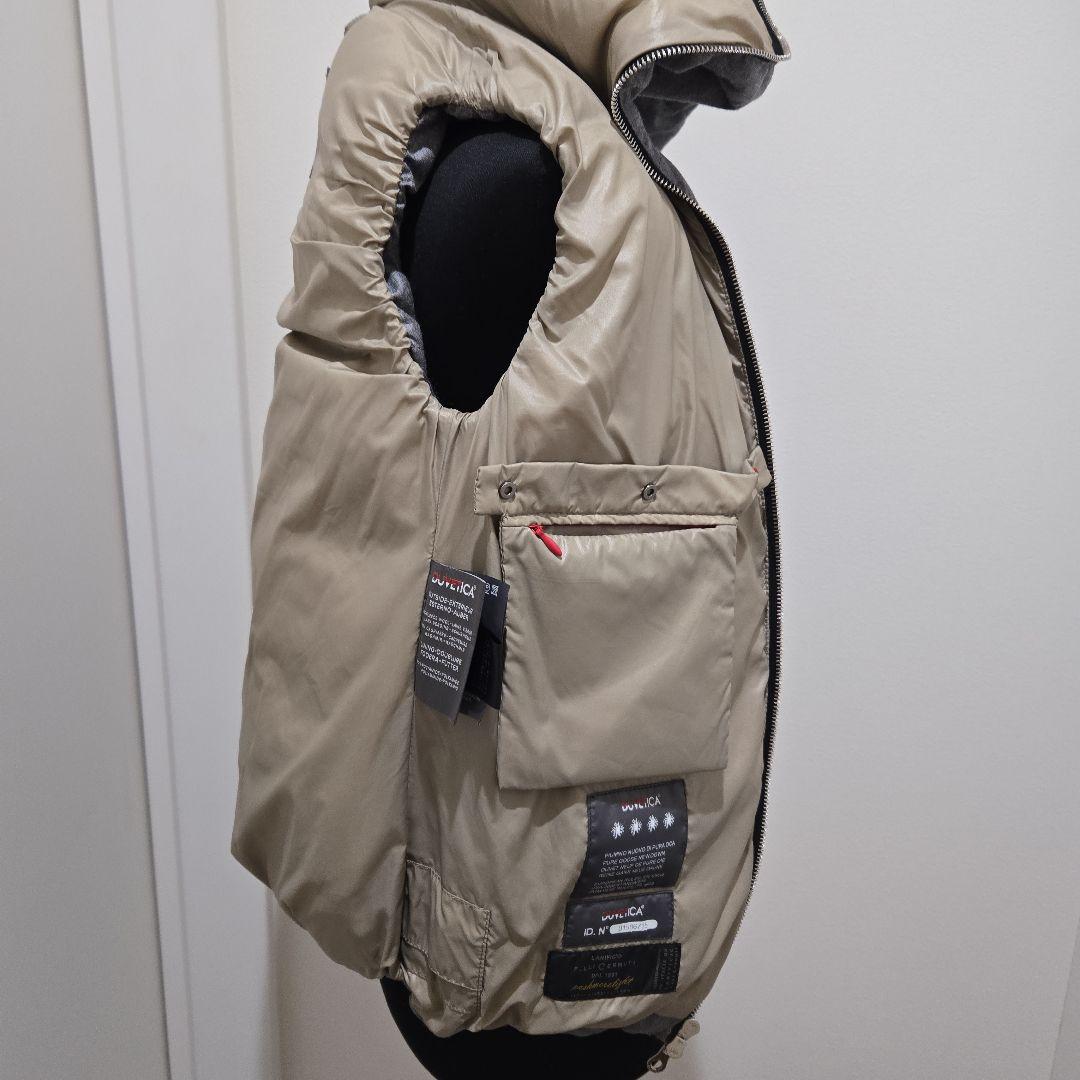 DUVETICA　フード付きダウンベスト　42　Gray　ギャランティカード付