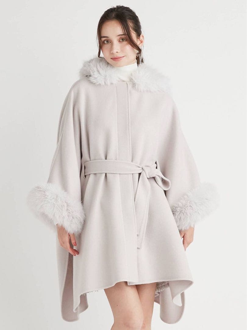 値下げOK＠あにゃ出品♡ セルフォード ファーポンチョコート LGRY