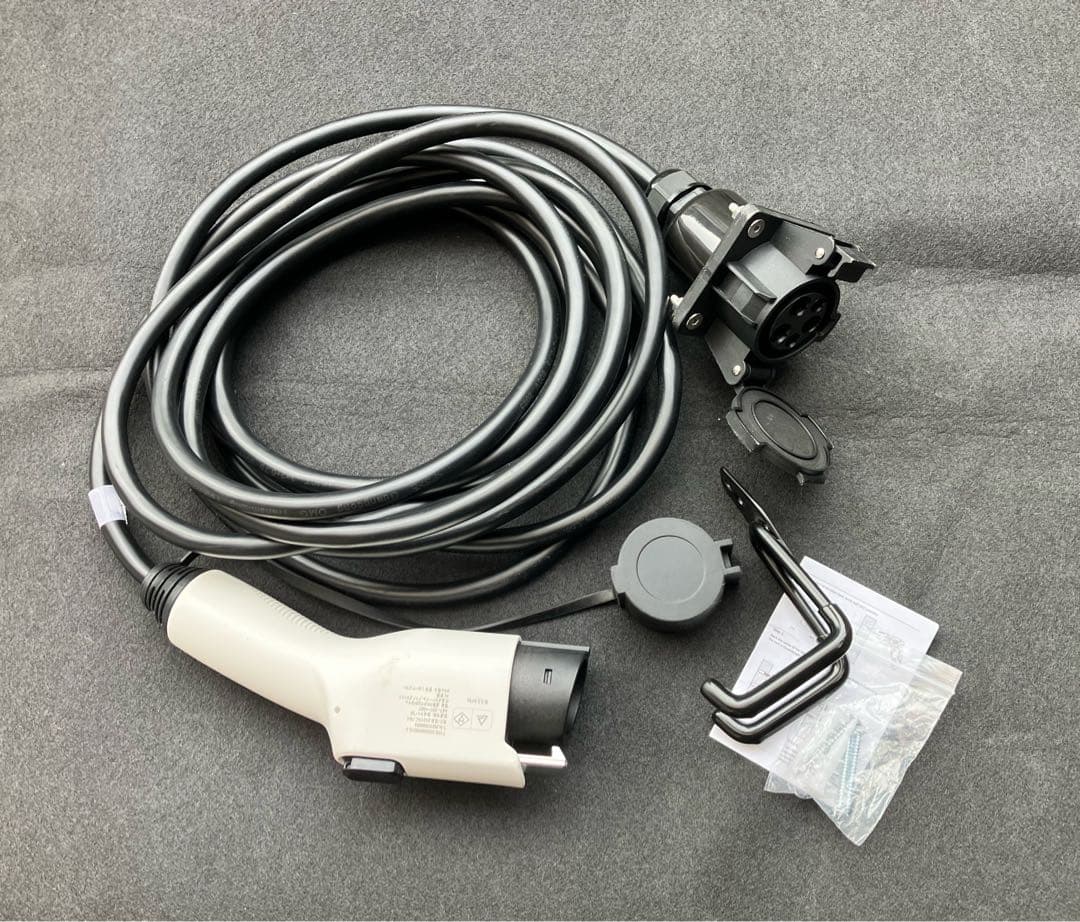 リ*ー様 EV充電ケーブル200V普通充電 約6m