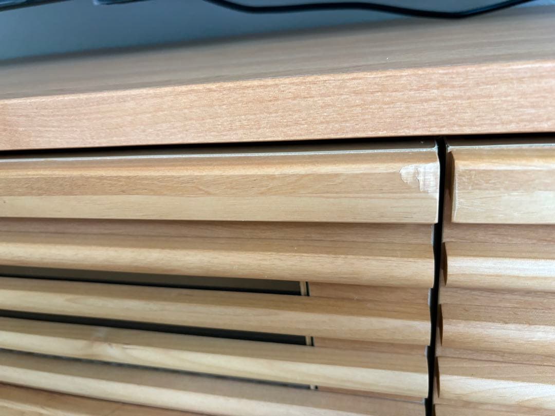 訳あり　木製テレビ台 180cm 格子状デザイン