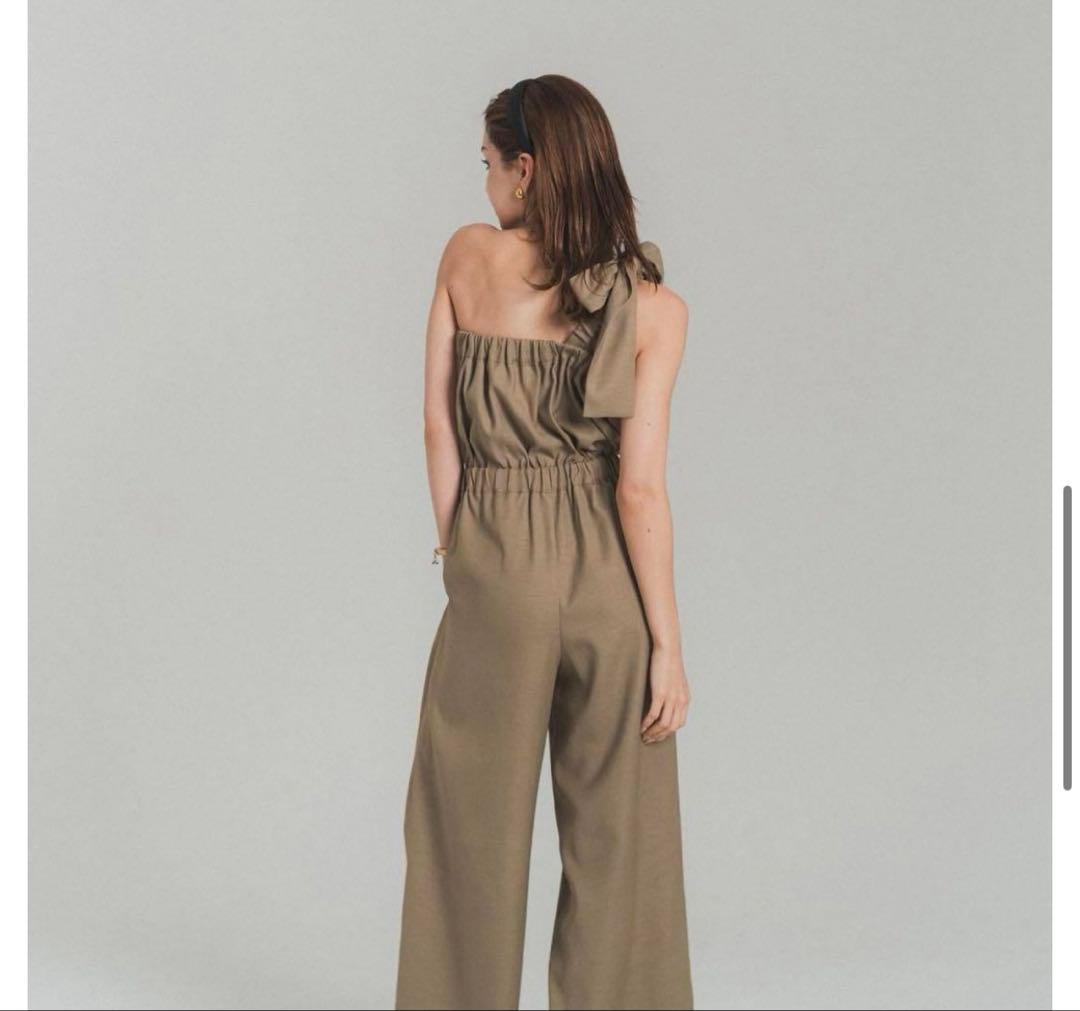 美品　ランクリック　ranclicロンパース　ベージュ