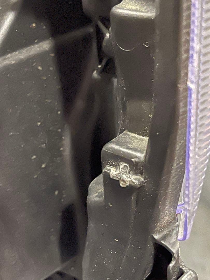 中古部品 いすゞフォワード 右ヘッドランプ