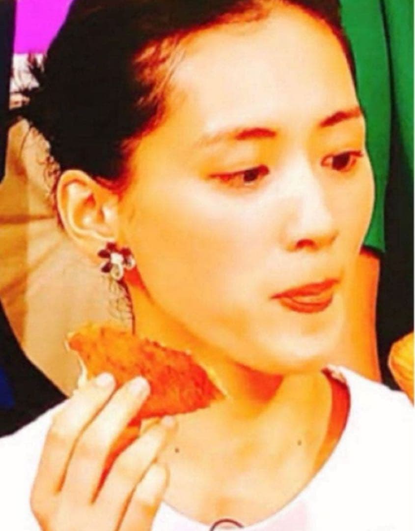 最高級✨ハイクオリティ✨ラージサイズ　ゴールド　ピアス　蒼井優　イヤリング可能