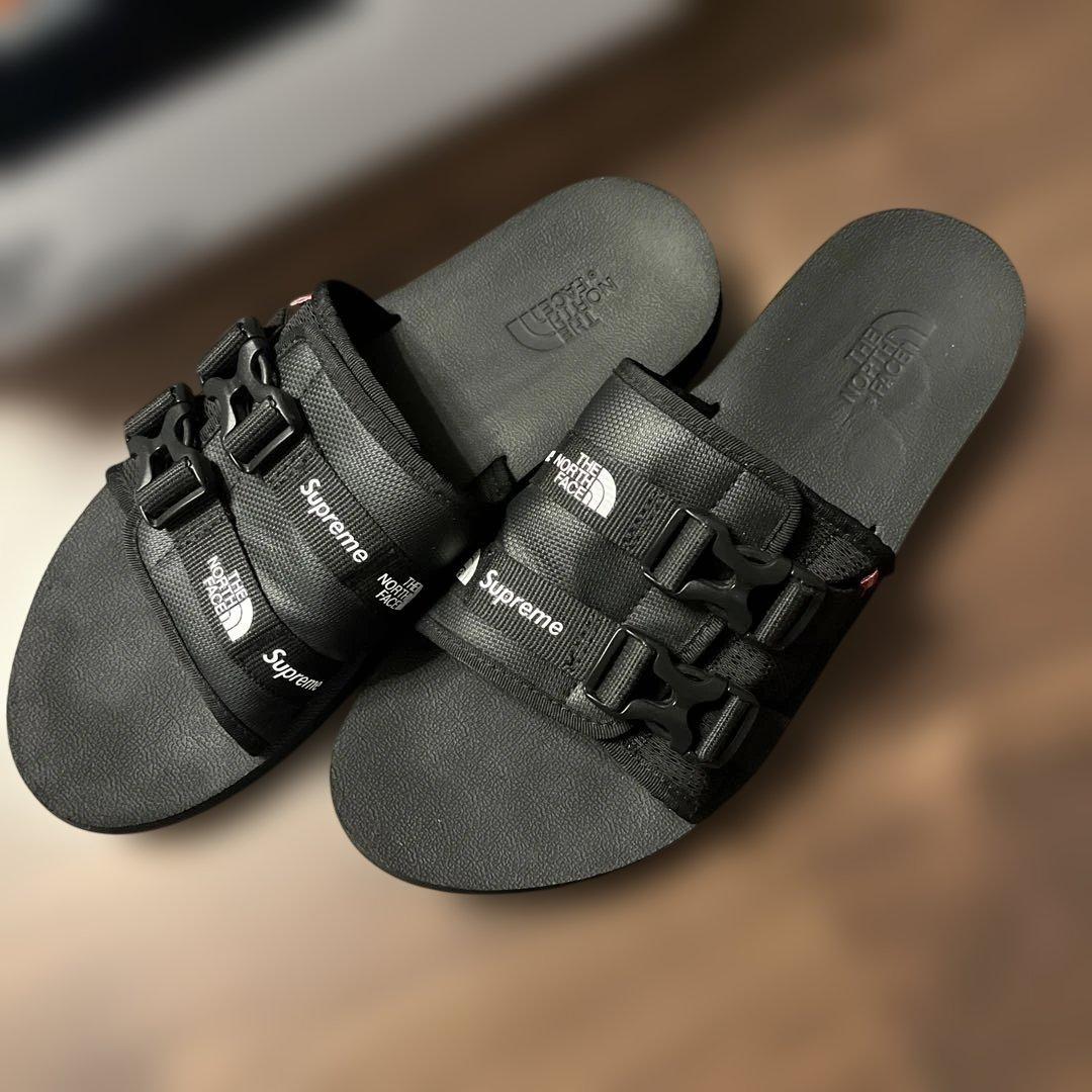 ⭐︎ 美品 Supreme The North Face サンダル 黒 ⭐︎