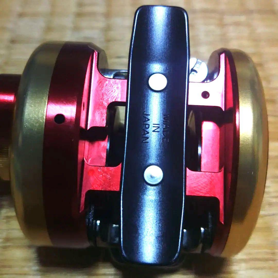 中古希少　アイズファクトリー　ミリオネア103