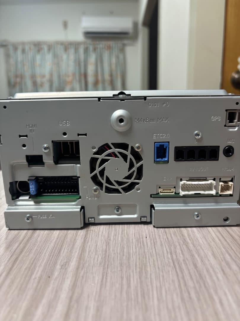 カーナビ MDV-S709W