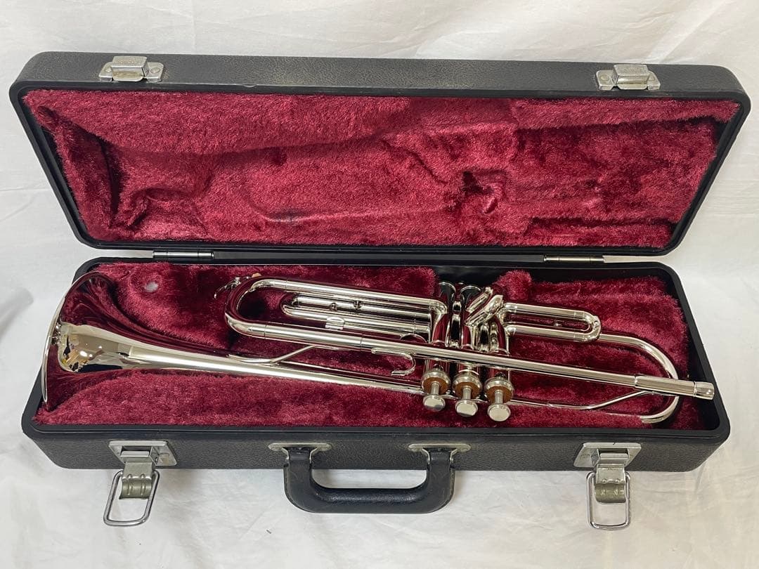 【美品】YAMAHA ヤマハ トランペット YTR1310 シルバー