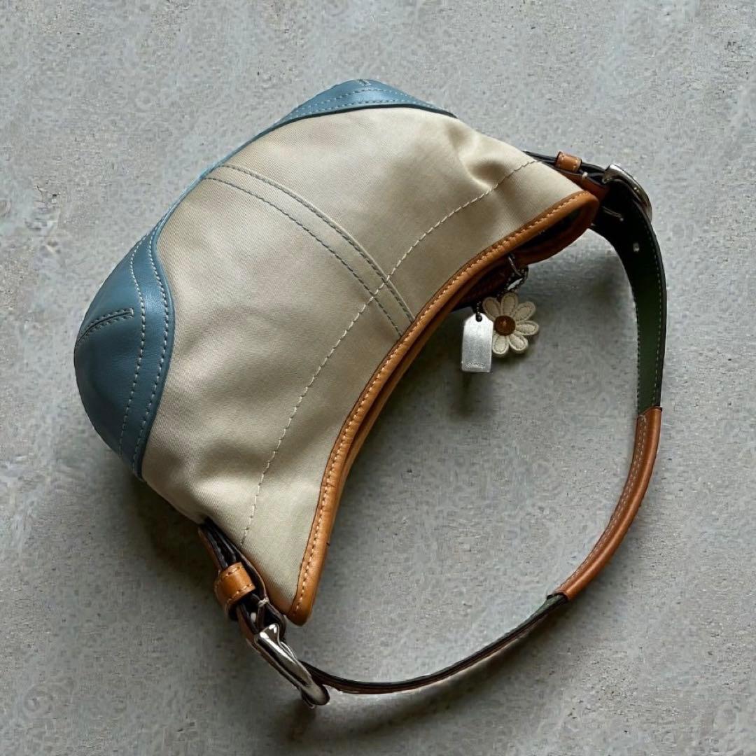 バッグ COACH Y2K multicolor flower shoulder bag