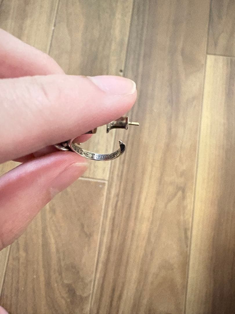 Chrome HeartsタイニーCHフープピアス(片耳)