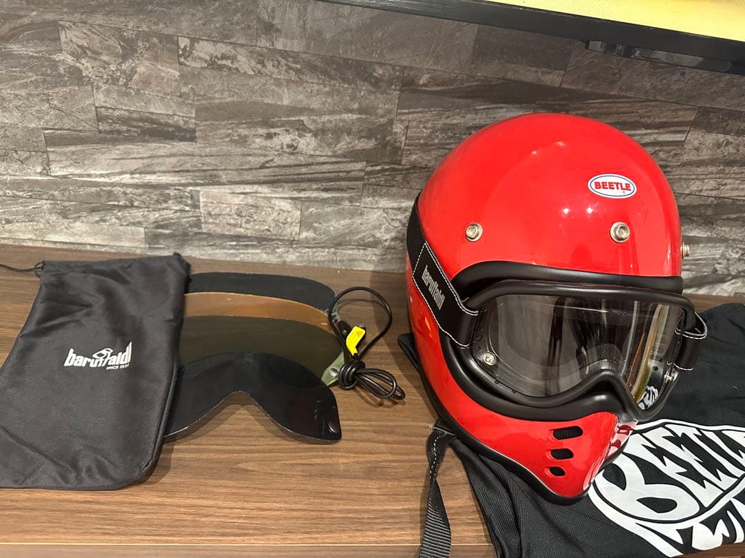 BEETLE フルフェイスヘルメット レッド　インカム付き