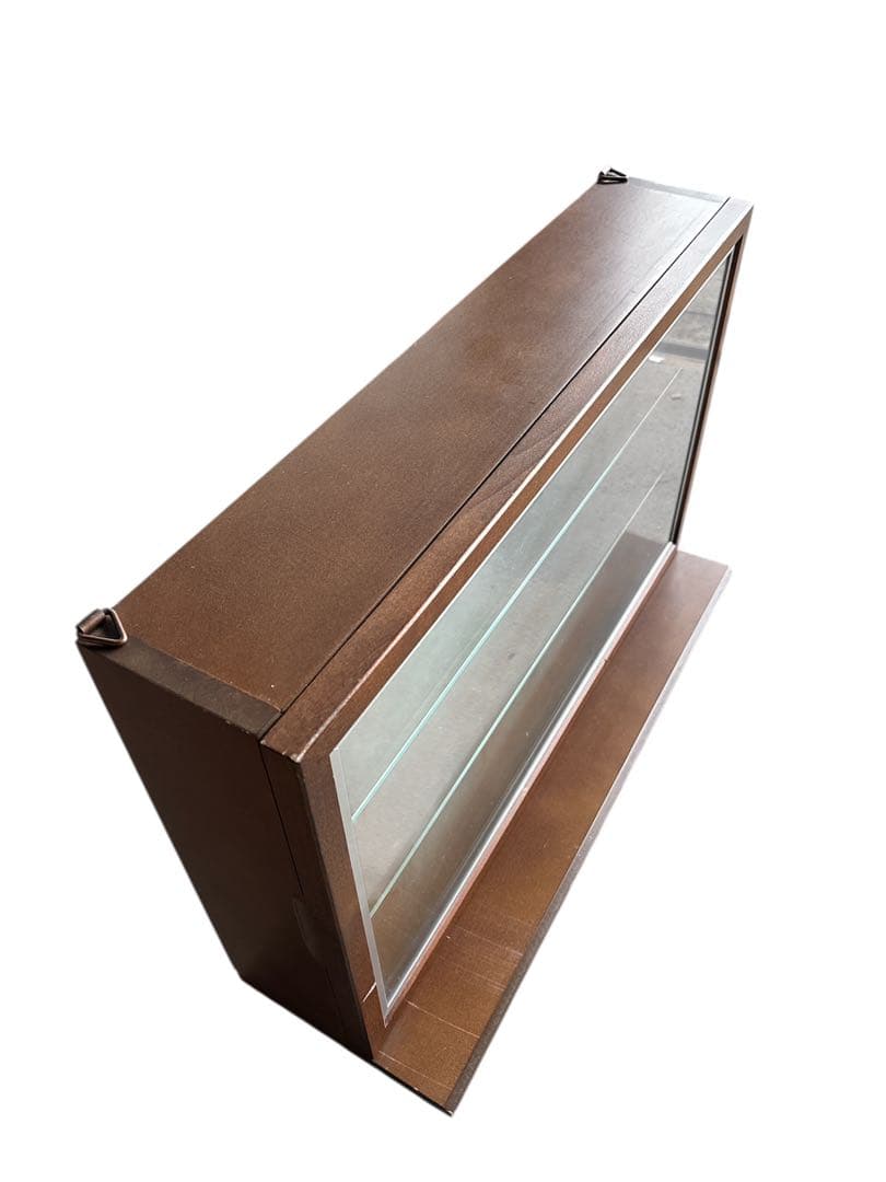 木製フレームのガラスケース　カルトーネ AL-A 塩川光明堂