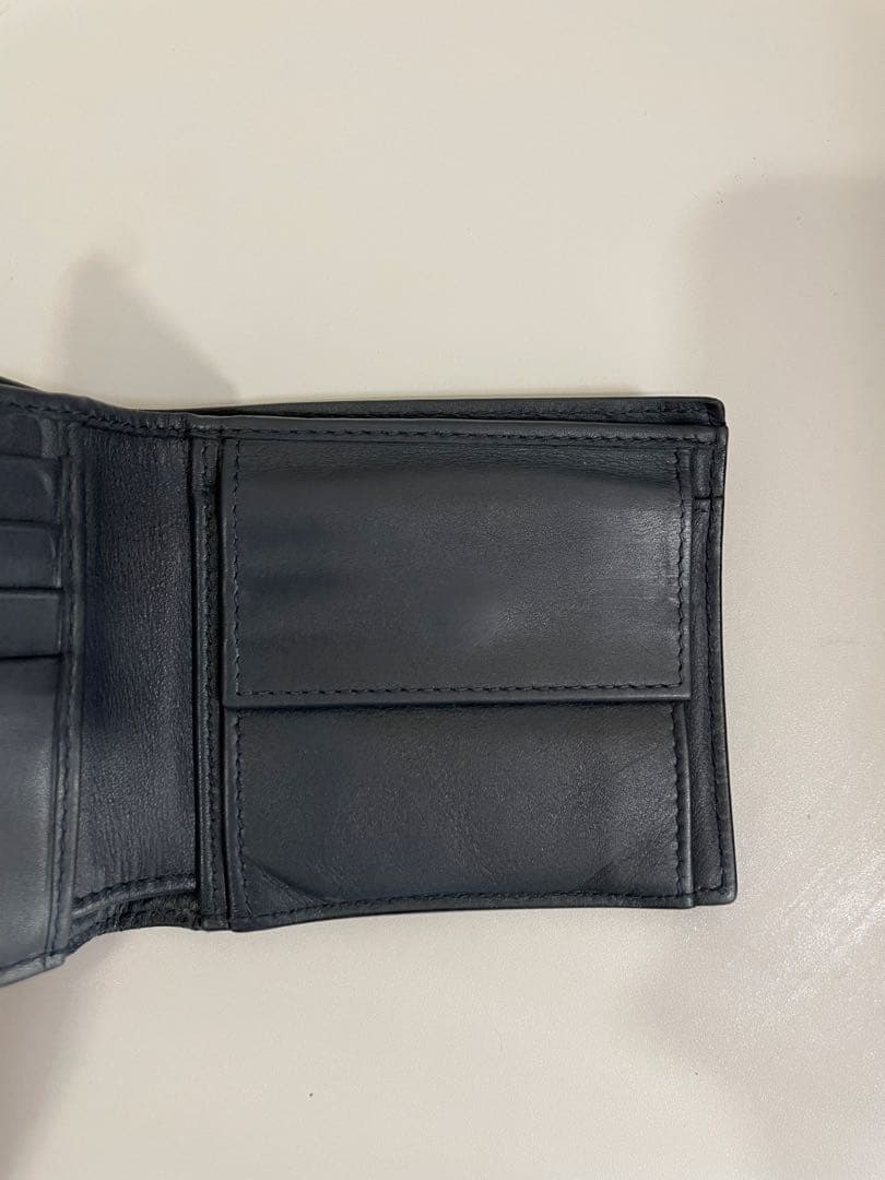 BOTTEGA VENETA 財布　二つ折り財布 ネイビー
