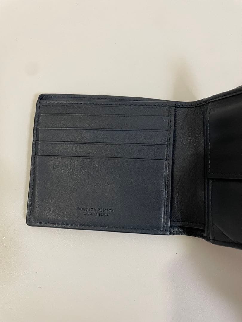 BOTTEGA VENETA 財布　二つ折り財布 ネイビー