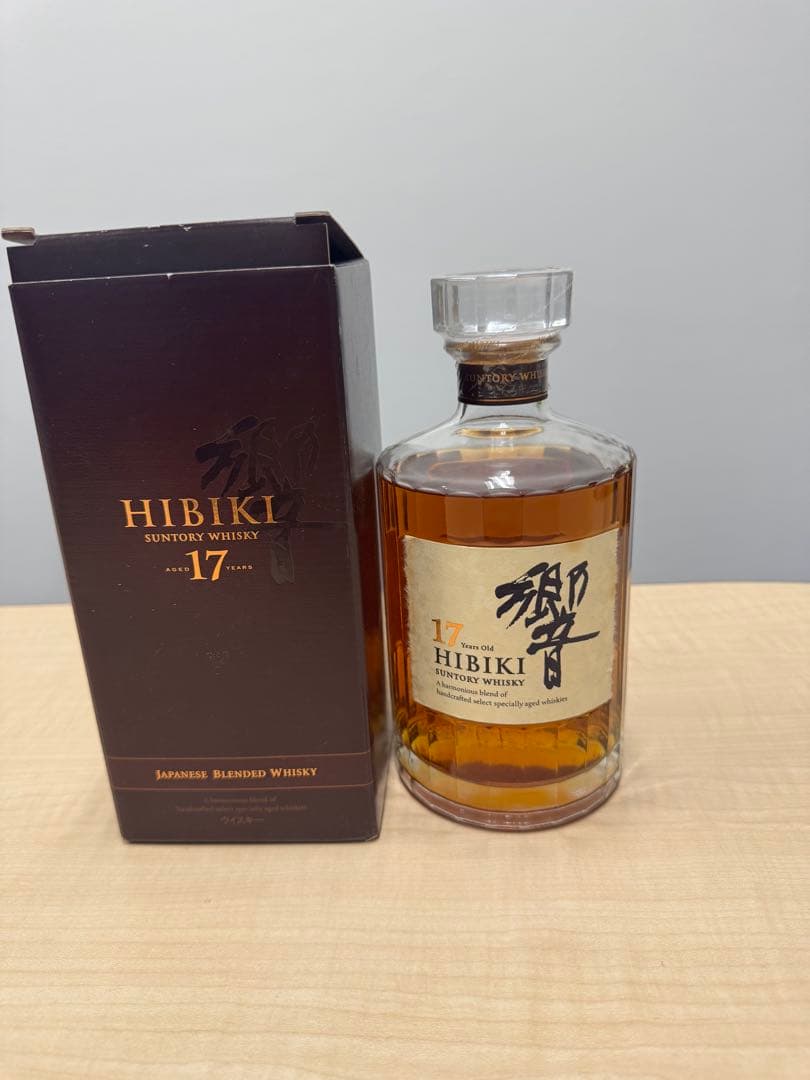HIBIKI 17年 ジャパニーズウイスキー 700ml
