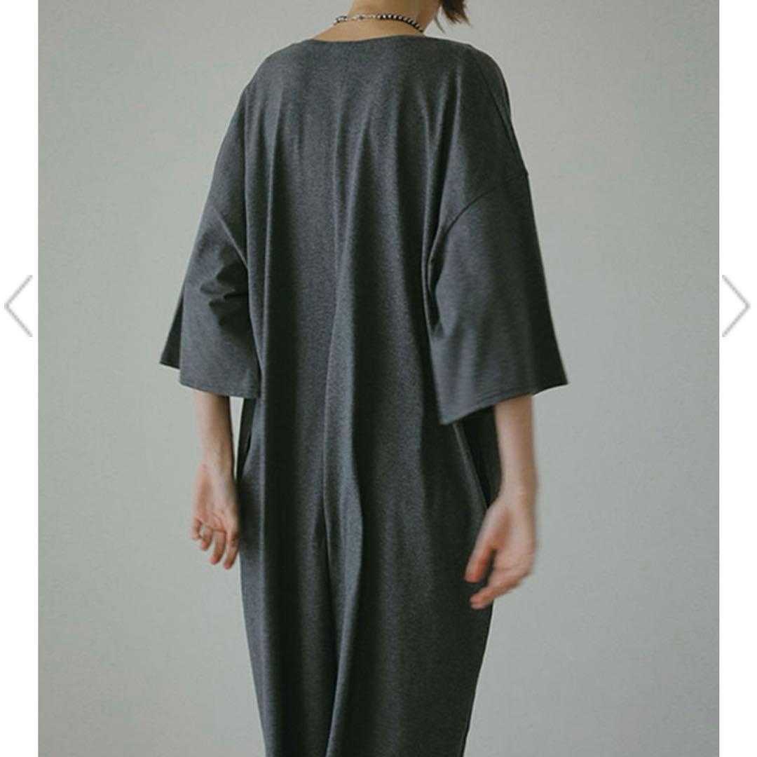 ETRE TOKYO エトレトウキョウ Vネックリラクシーオールインワン グレー