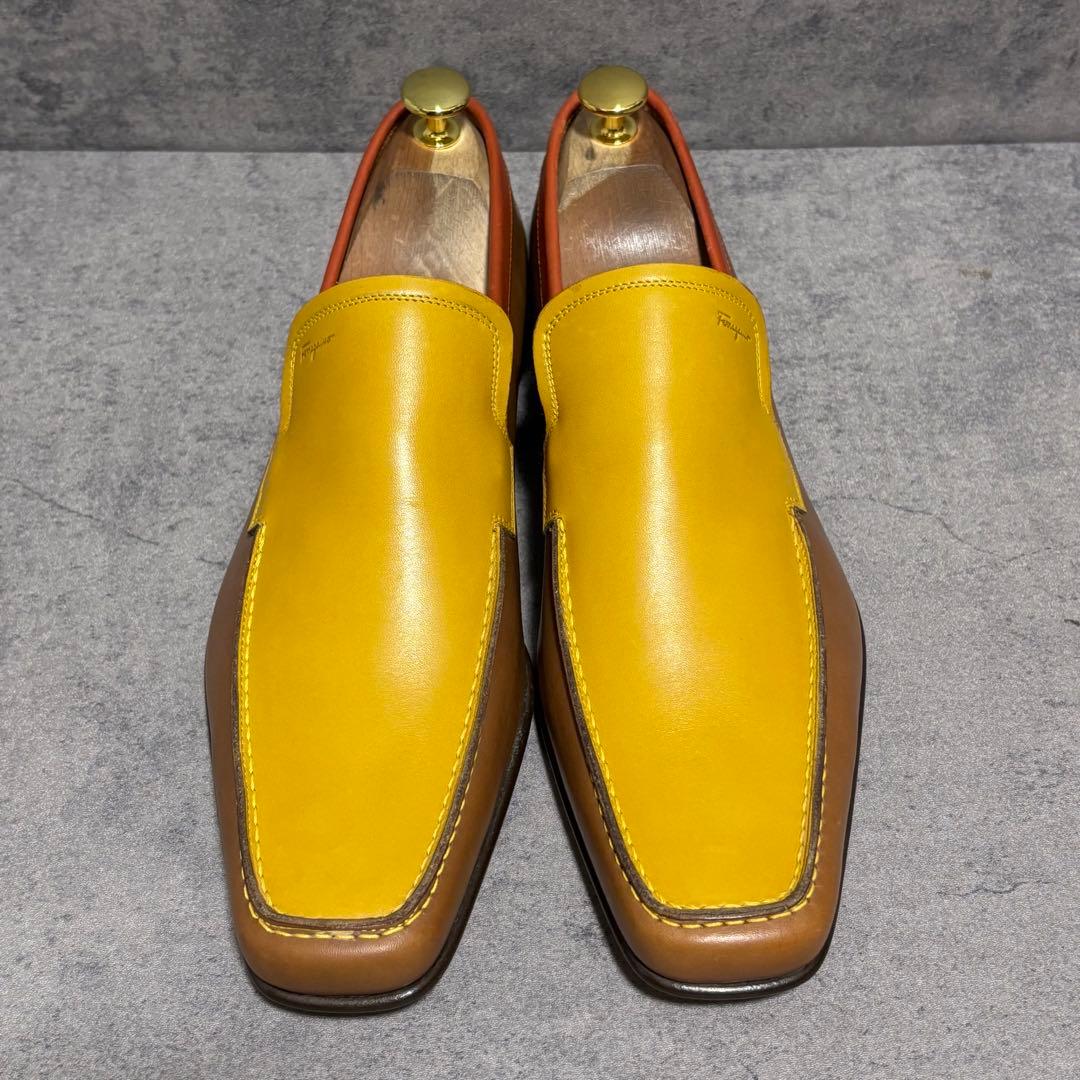 新品希少　サルヴァトーレフェラガモ　ローファー　スリッポン　バイカラー　2082