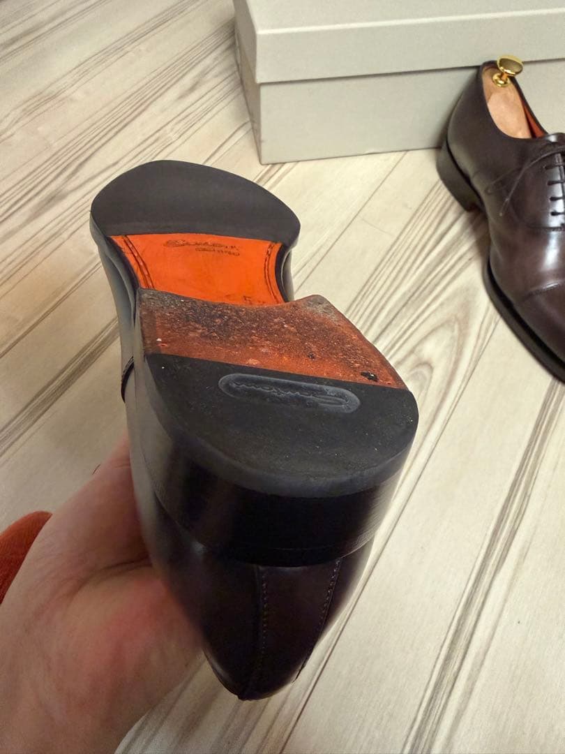 サントーニ　ストレートチップ　ダークブラウン