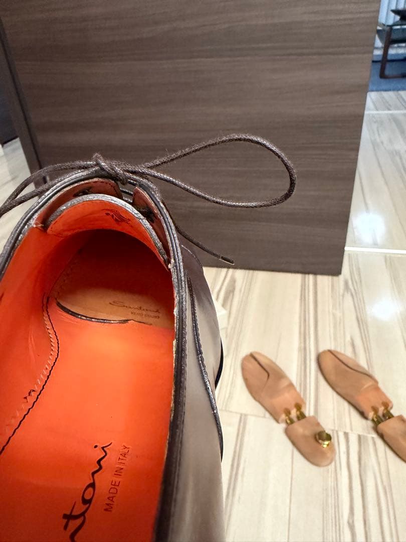 サントーニ　ストレートチップ　ダークブラウン