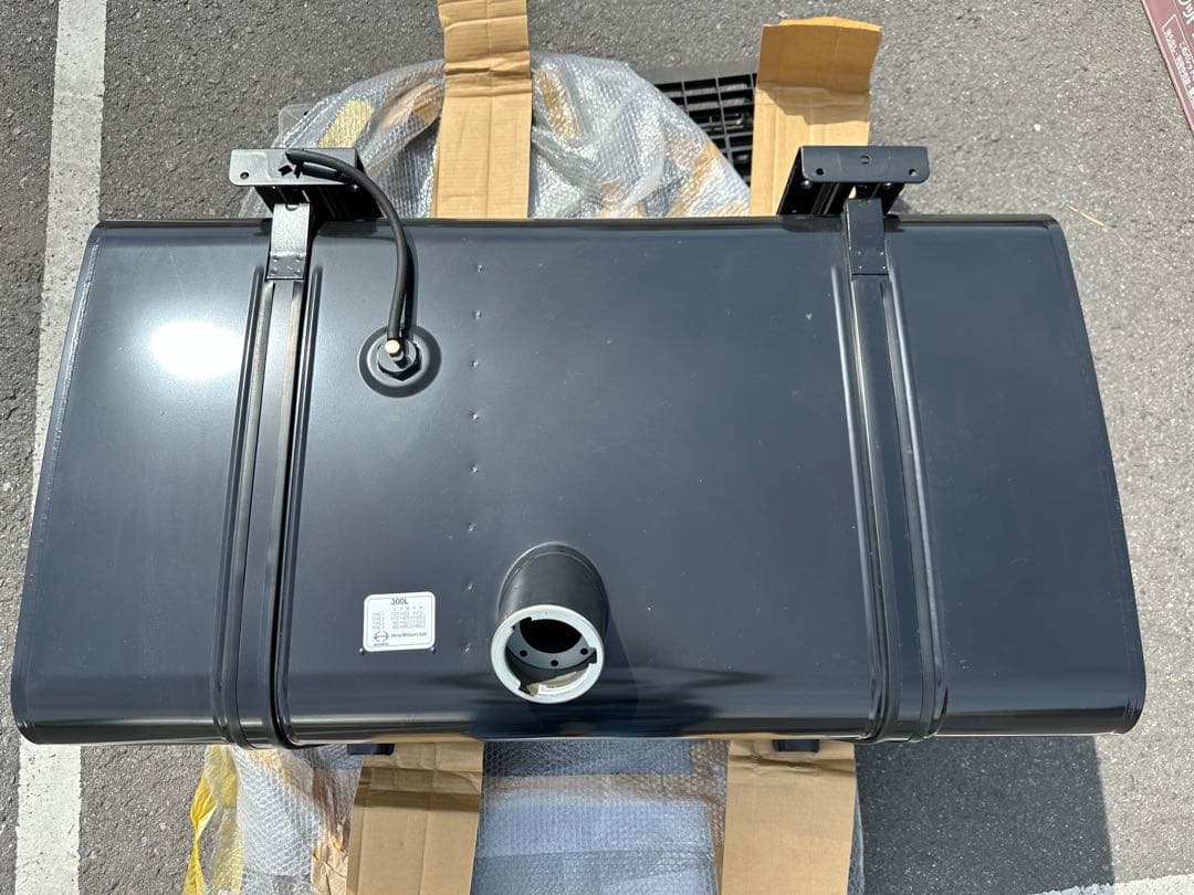 燃料タンク300L (日野)