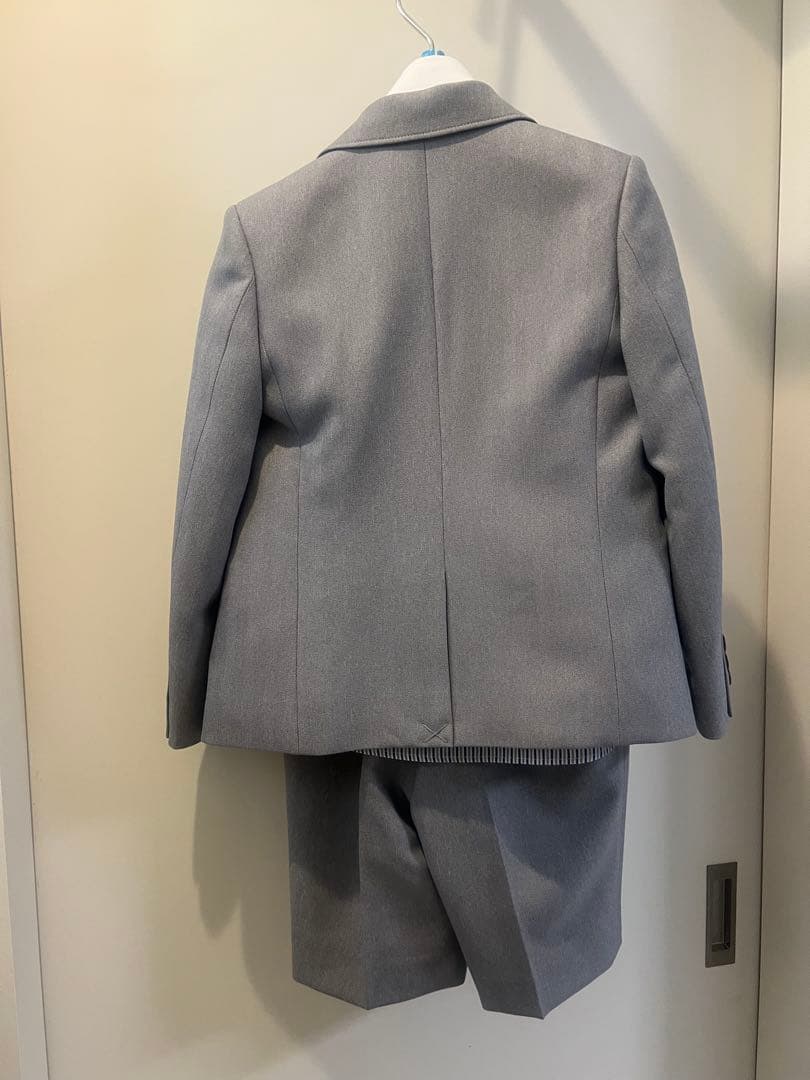 プティマイン スーツ120 グレー 2025年 昨年のモデルです！