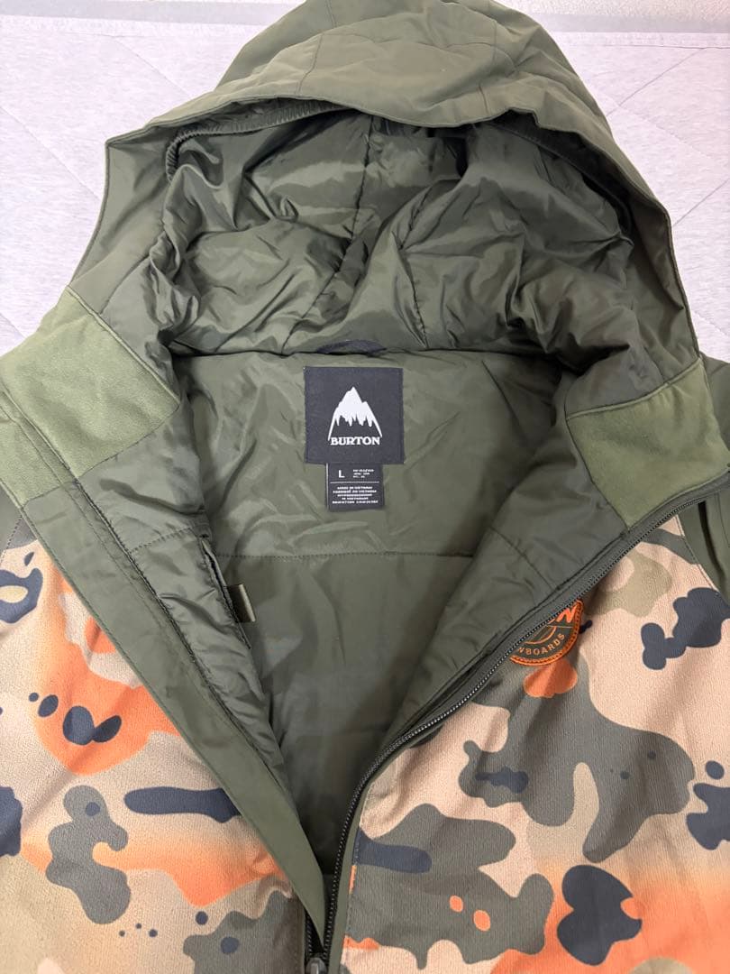 BURTON バートン スノーボードジャケット キッズM 迷彩柄 アウター
