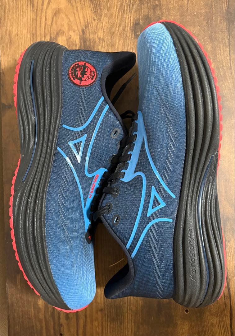 【美品】ミズノ　ウェーブライダー29 サイズ27cm