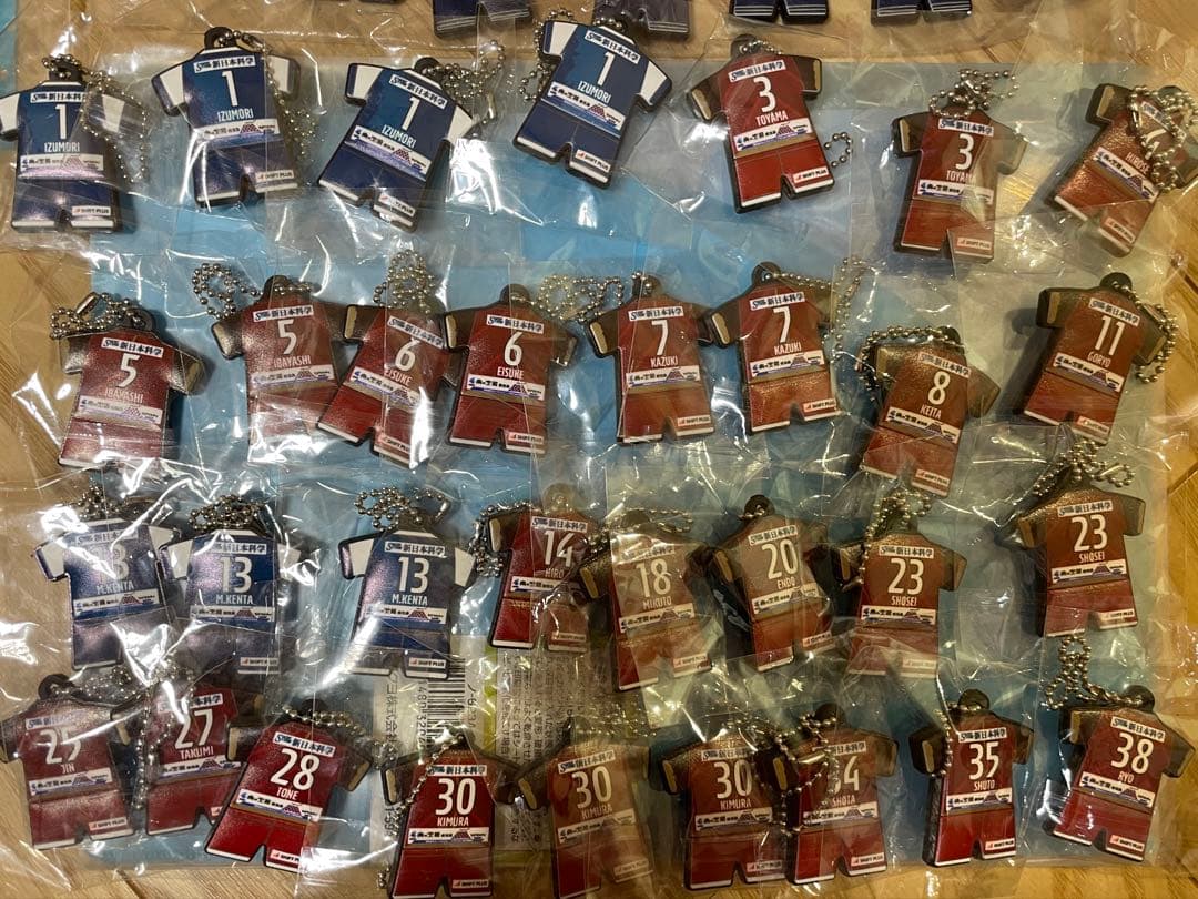 値下げ中:引退品（サッカー選手バッジ・カード・キーホルダーセット）