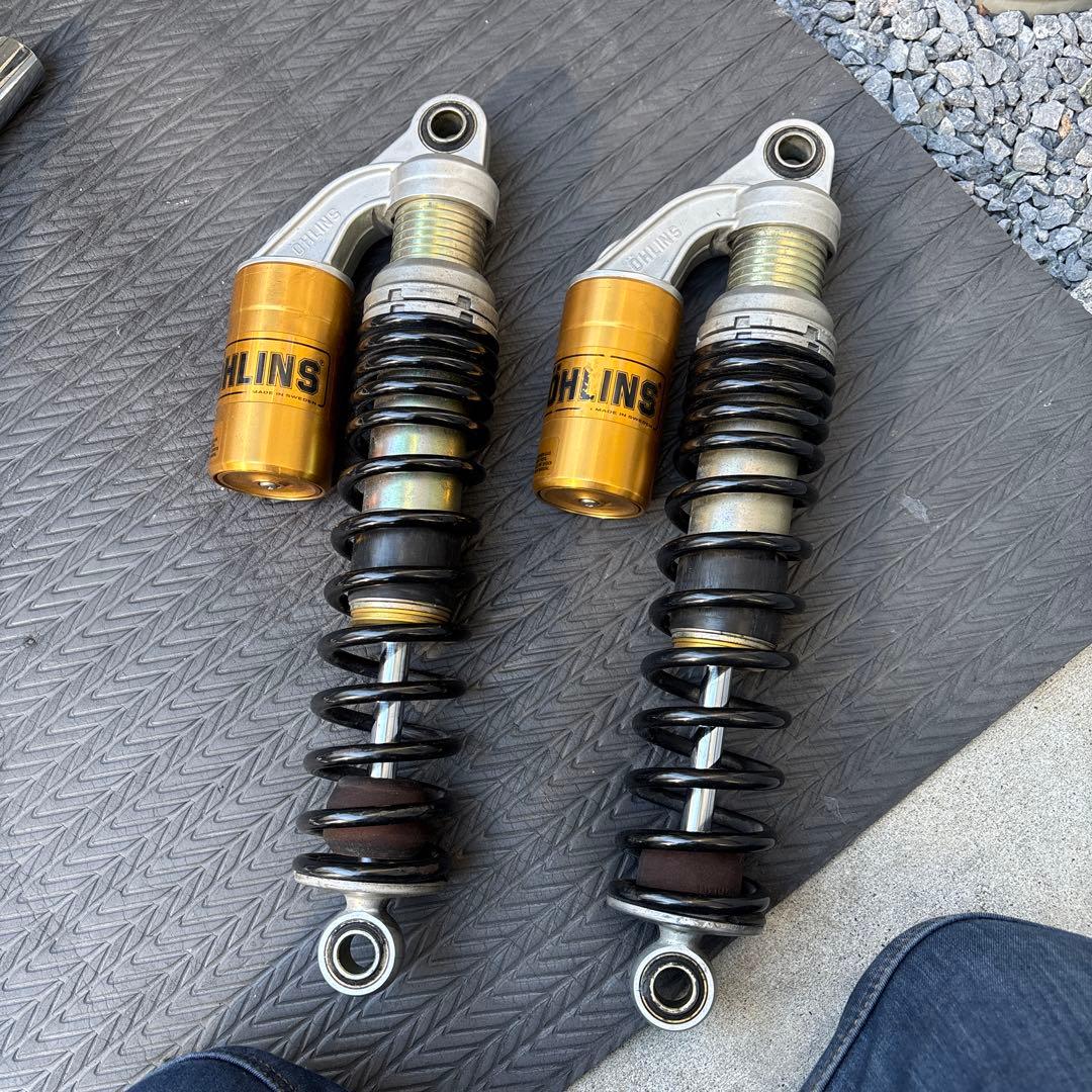 Öhlins サスペンション トライアンフ　ボンネビル空冷