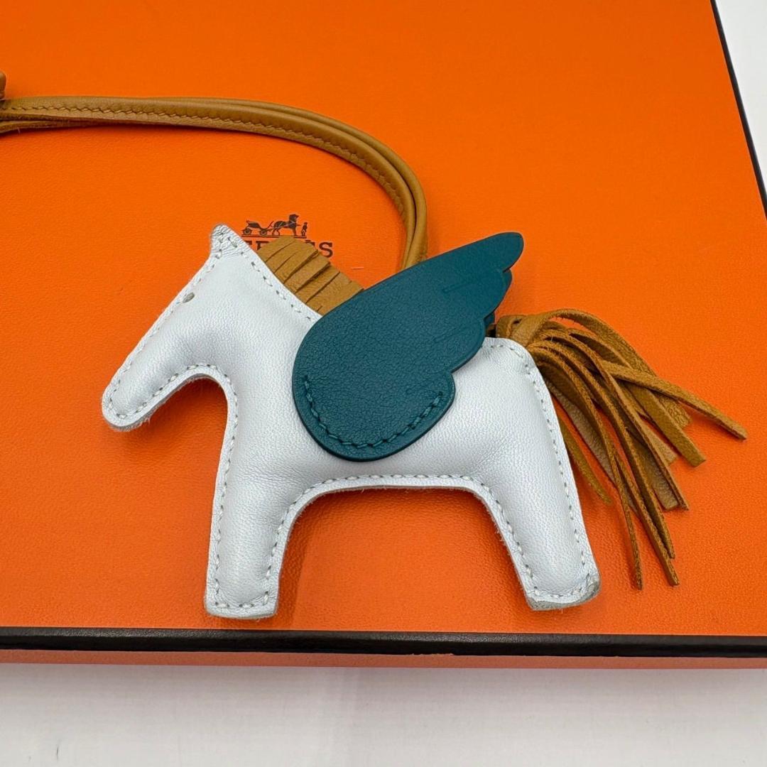 ❣️エルメス❣️HERMESロデオペガサスPMアニョーミロブリープリュム【美品】