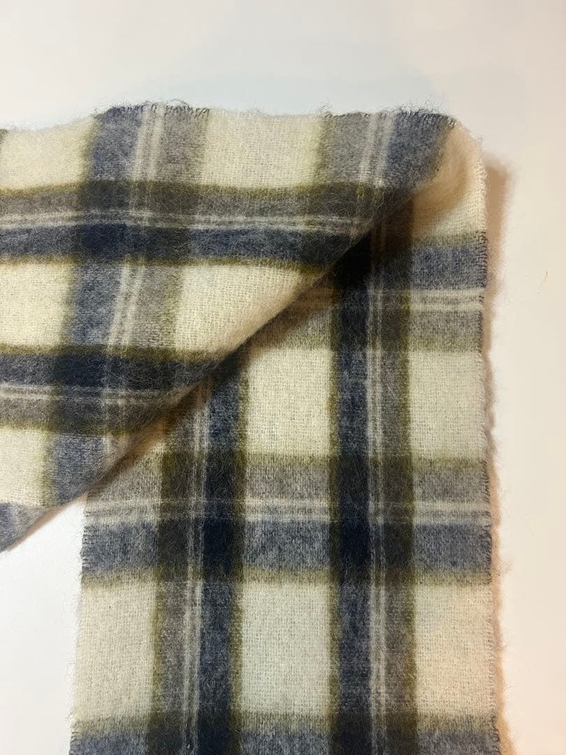 だいきんぐ⭐︎　A.P.C マフラー Elie