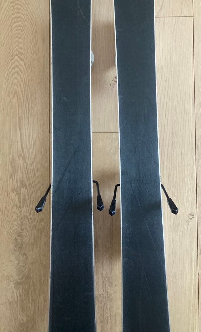 ロシニョール　スキー板セット　130cm ストック付き