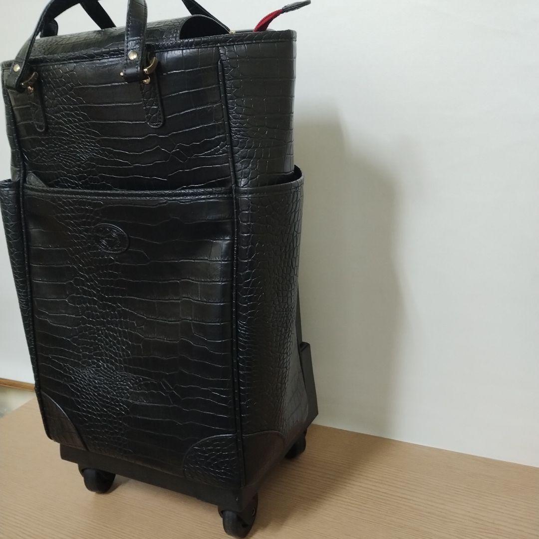 黒 クロコダイル調 キャリーケース