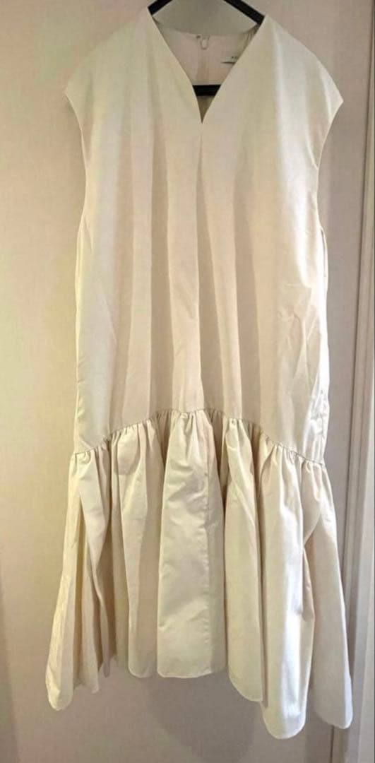 adore アドーア　ワンピース　アルチザンタフタワンピース