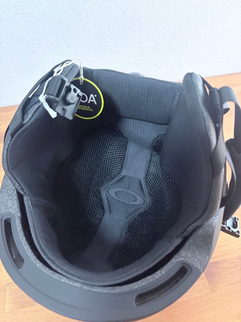 【未使用】OAKLEY MOD1 ASIAN FIT Mサイズ 25-26