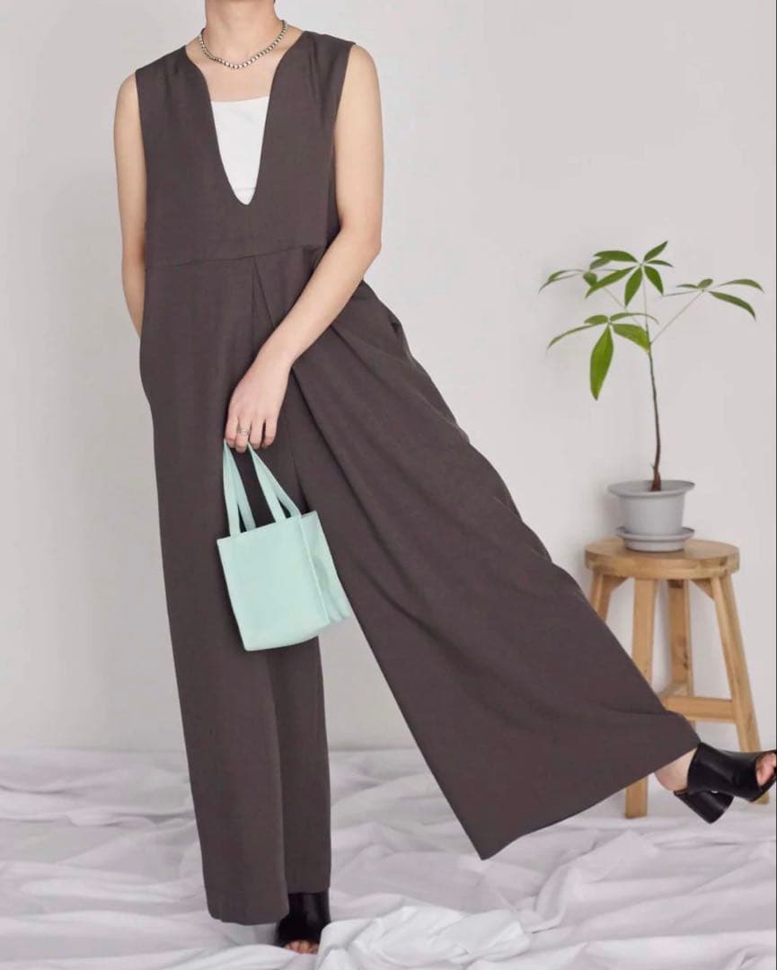 深Vネックオールインワン　低身長　イチヨンナナ