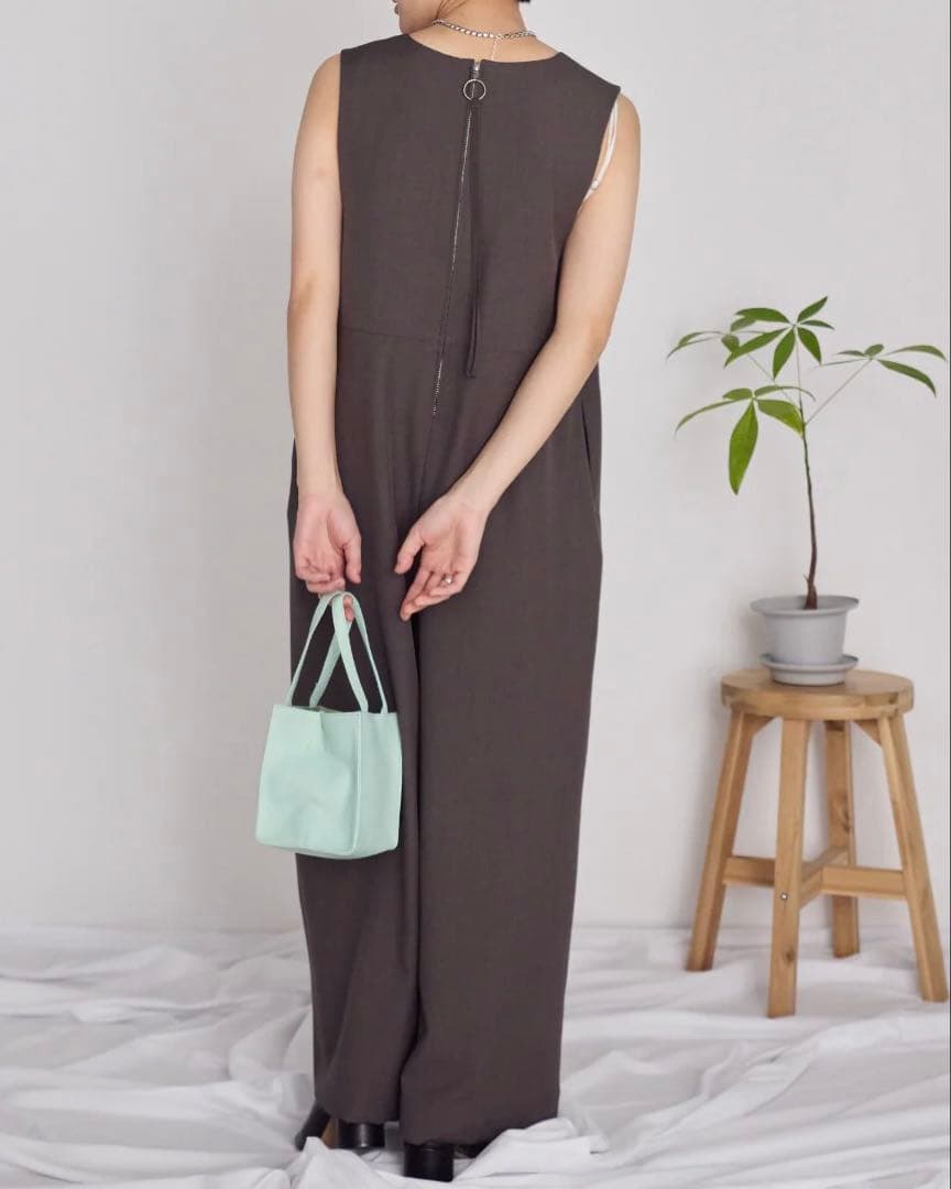 深Vネックオールインワン　低身長　イチヨンナナ