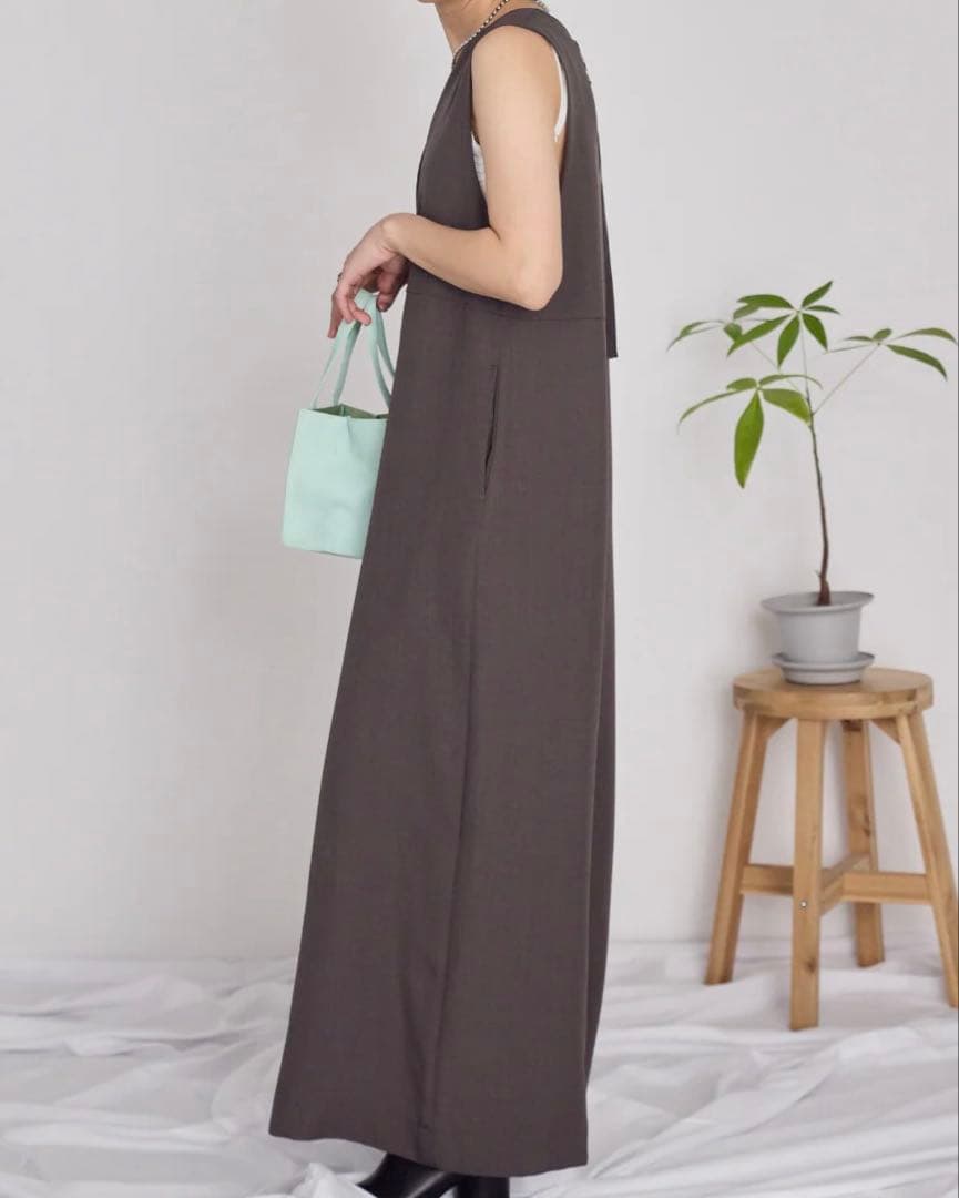 深Vネックオールインワン　低身長　イチヨンナナ