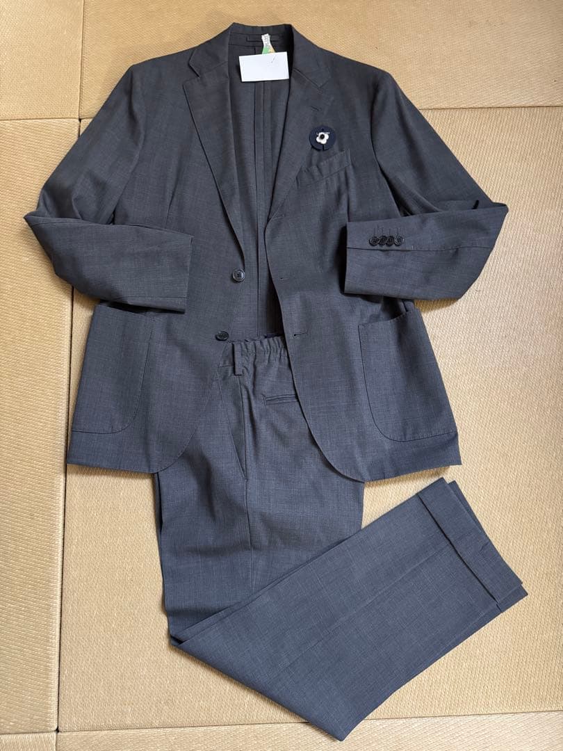 LARDINI トラベルパッカブル　グレー スーツ　セットアップ